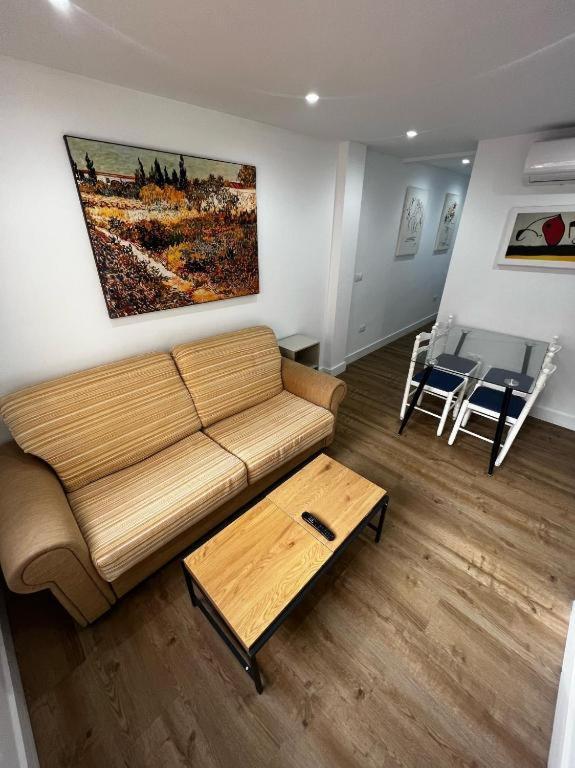 Premium Living Malaga Train Station Apartment Bagian luar foto